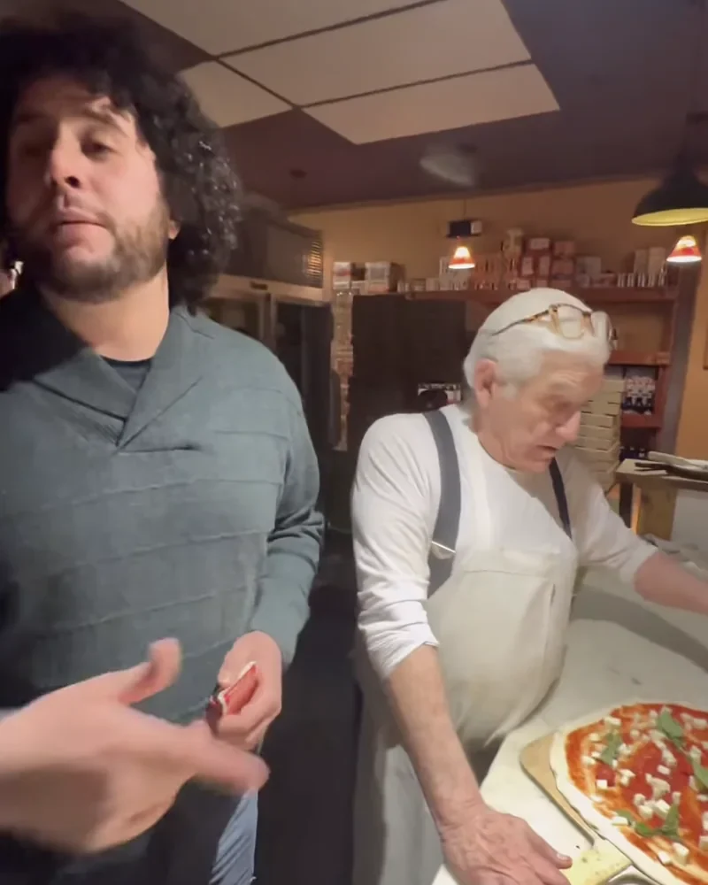 Thumbnail from a C-Money food review post.